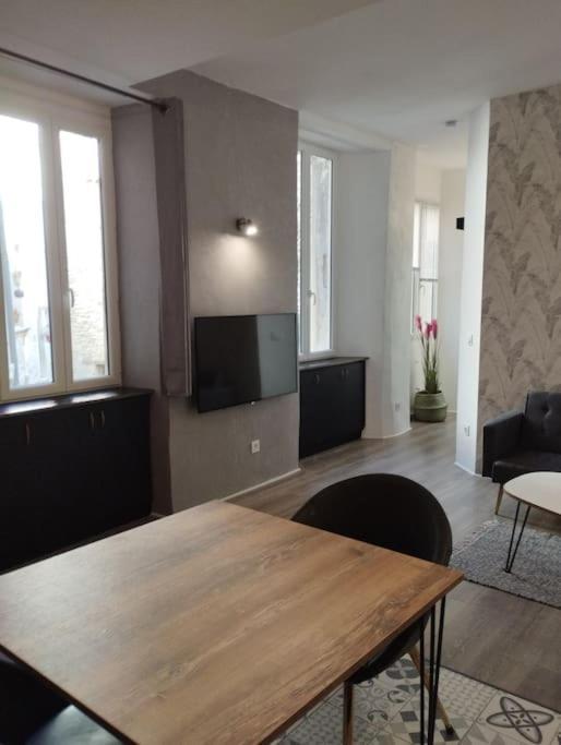 Appartement Avec Terrasse มาโลแซน ภายนอก รูปภาพ
